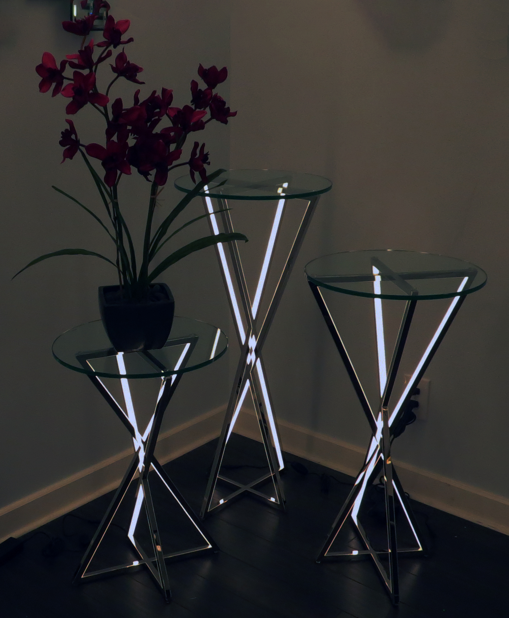 York LED Accent Table Furniture Maxim Lighting